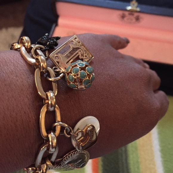 COPY - Vintage Juicy Couture charm bracelet🎀 - Picture 3 of 4